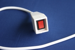 PP-400 Poistumispainike kiinteällä 2m liitosjohdolla 