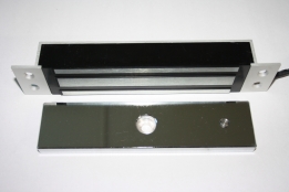 Ner 4000U Magneettilukko uppoasennukseen tilatiedolla